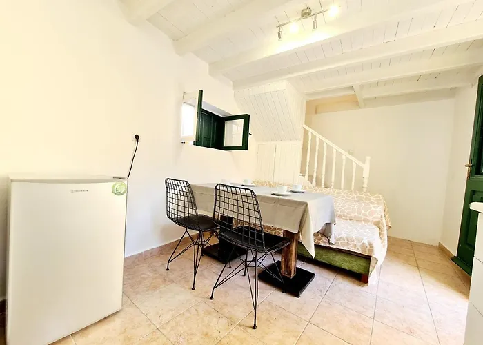 Piccolo Modern Old Town Apartment