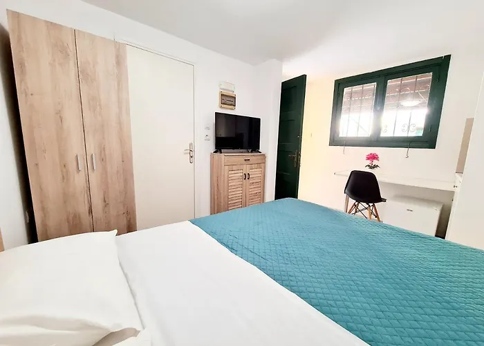 Piccolo Modern Old Town