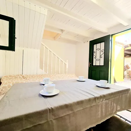 Piccolo Modern Old Town Apartament