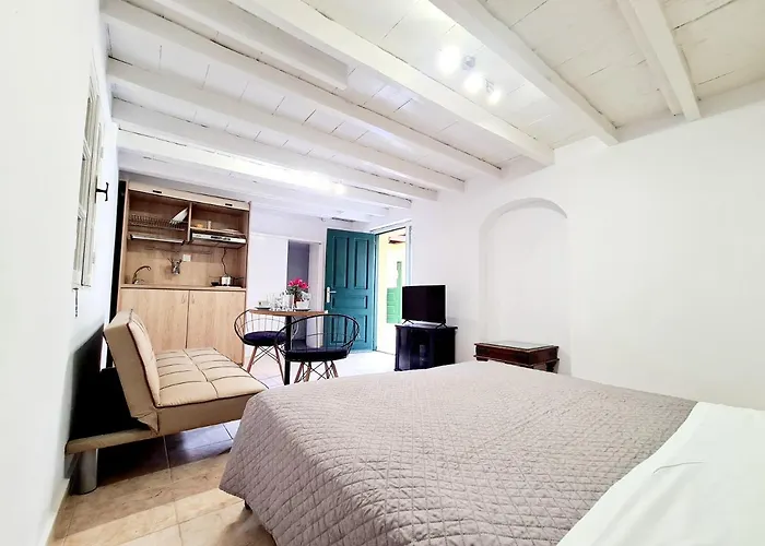 Piccolo Modern Old Town * עיר רודוס