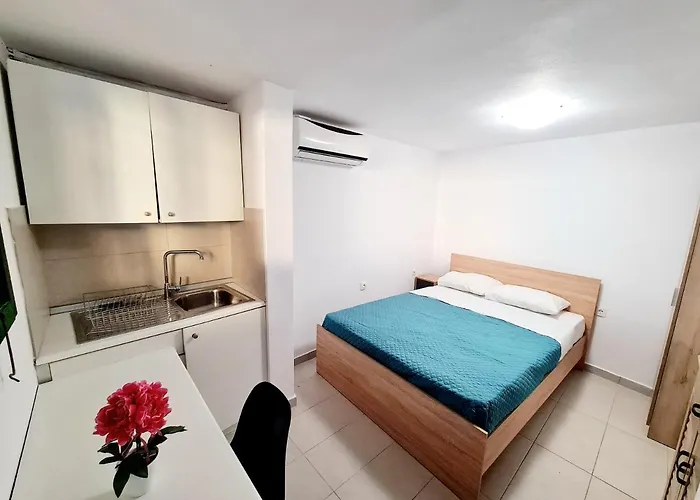 Piccolo Modern Old Town Διαμέρισμα *