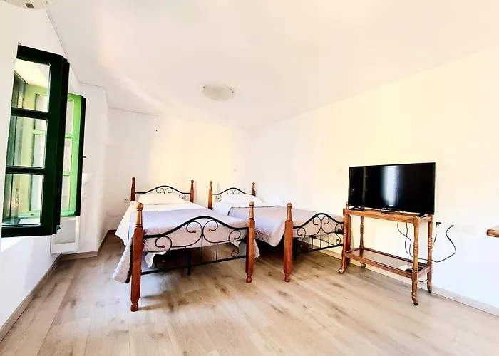 Piccolo Modern Old Town * עיר רודוס